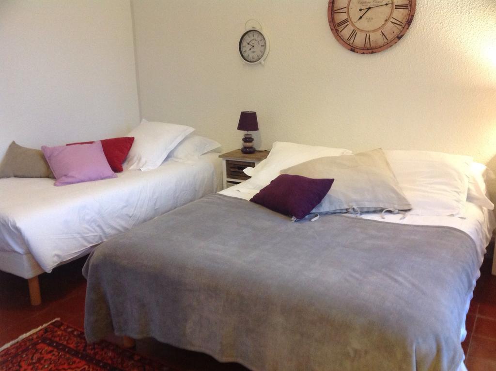 Hotel Lou Paradou Cagnes-sur-Mer Zimmer foto