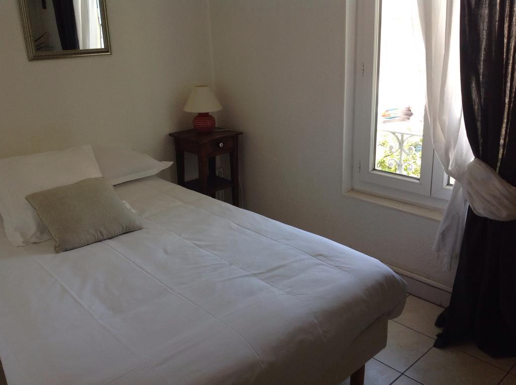 Hotel Lou Paradou Cagnes-sur-Mer Zimmer foto