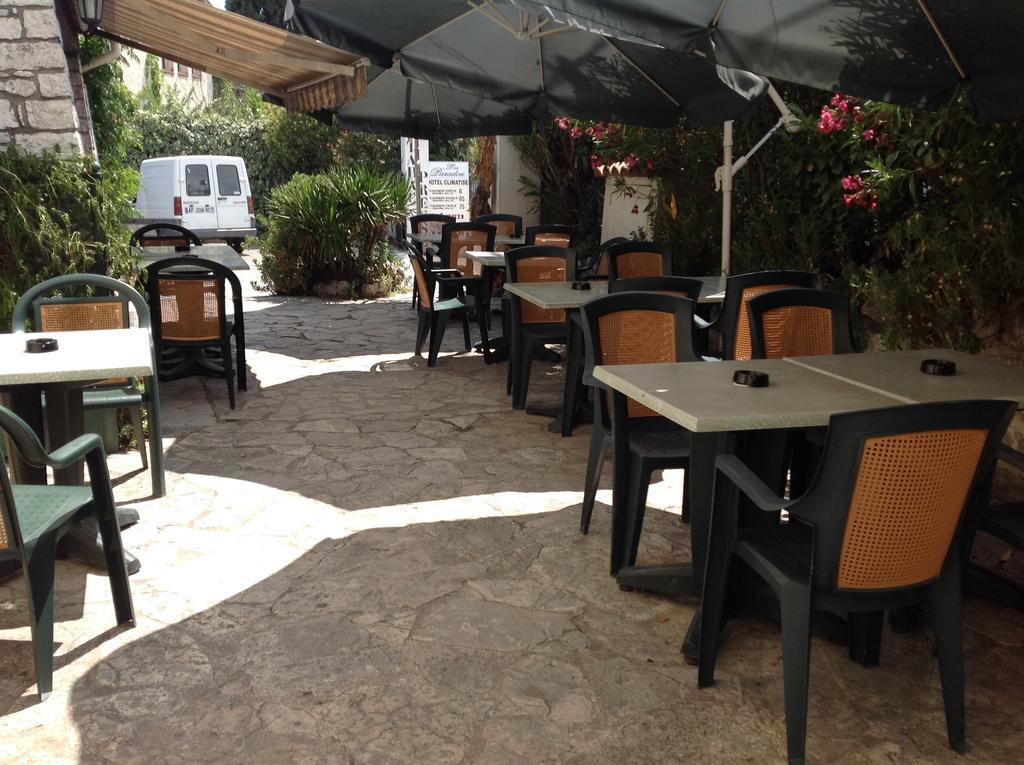 Hotel Lou Paradou Cagnes-sur-Mer Exterior foto